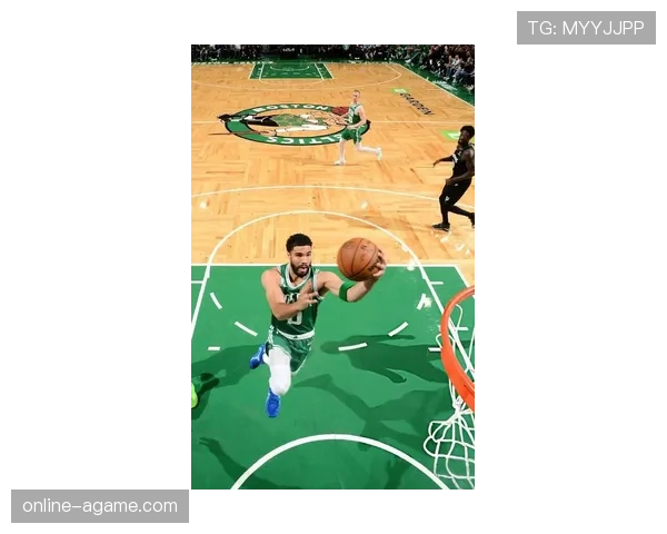 杰森·塔图姆三分命中率提升显著拉开对手防线影响比赛节奏